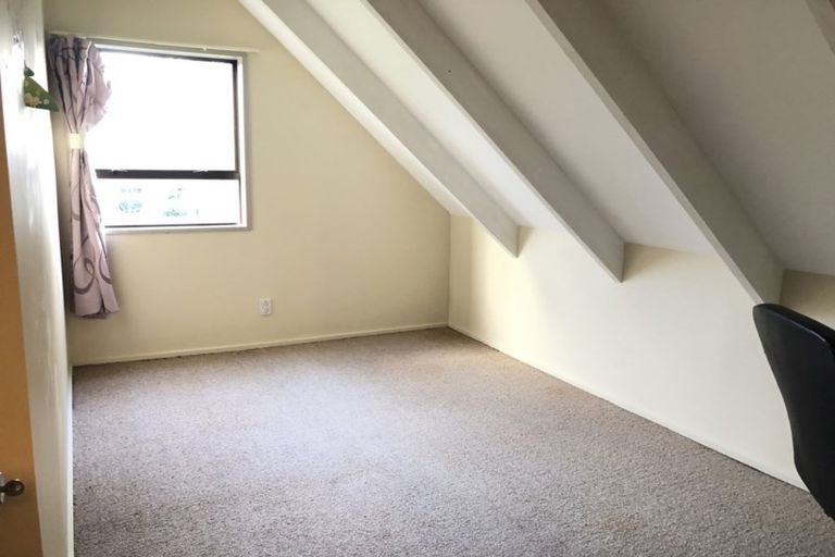 Photo of property in 29 Momorangi Crescent, Redwood, Christchurch, 8051