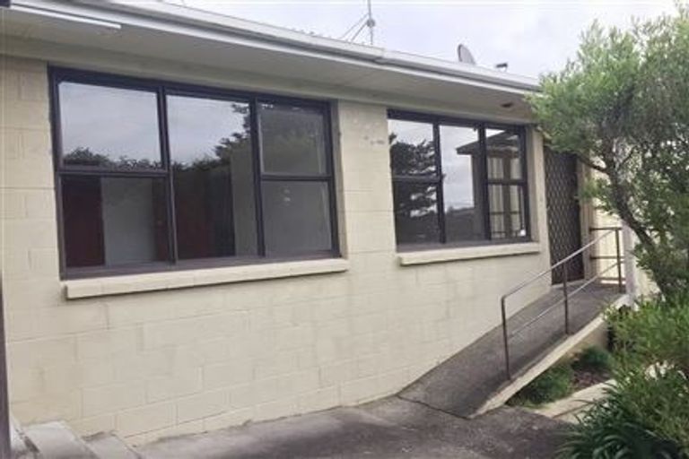 Photo of property in 1 Derwent Street, Morningside, Auckland, 1022