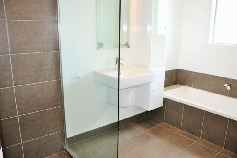 Photo of property in 1 Orbell Crescent, Te Anau, 9679