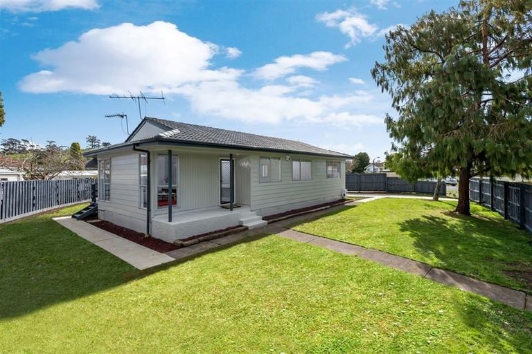 Photo of property in 4 Lyren Place, Half Moon Bay, Auckland, 2012