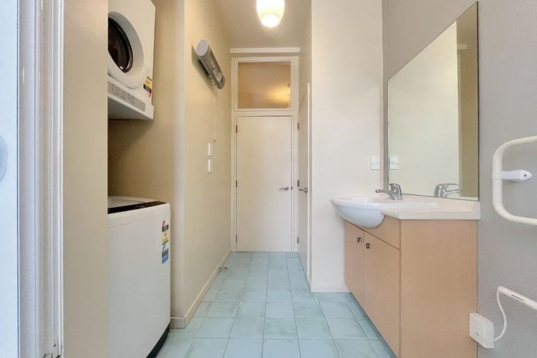 Photo of property in 12/30 Hanson Street, Mount Cook, Wellington, 6021