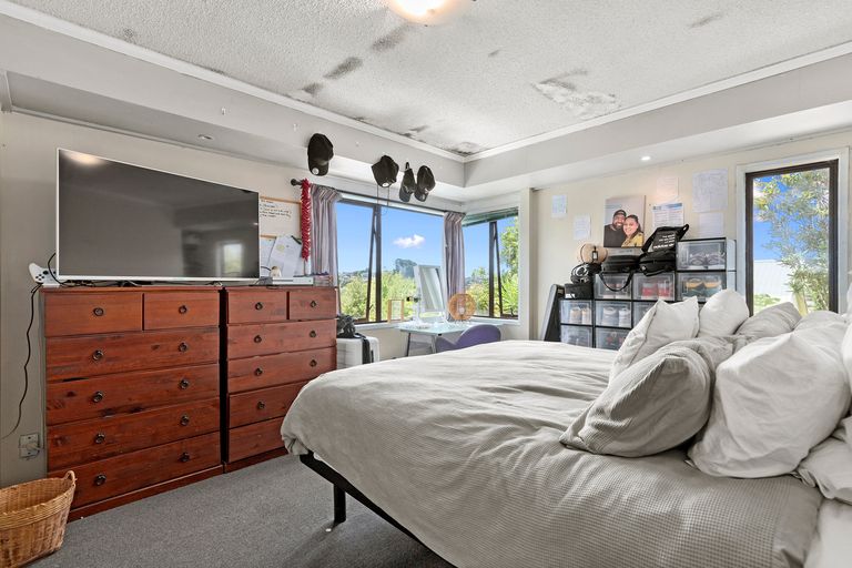 Photo of property in 207 Newcastle Road, Grandview Heights, Hamilton, 3200