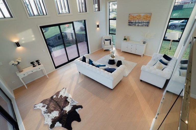 Photo of property in 28 Catalina Avenue, Rosehill, Papakura, 2113