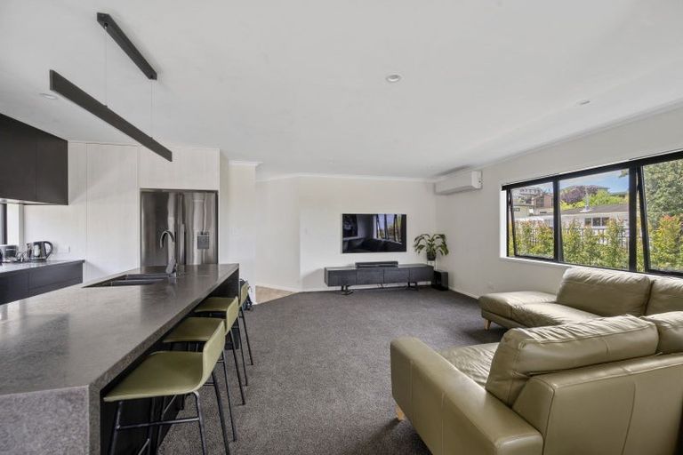 Photo of property in 45 Kent Terrace, Taradale, Napier, 4112