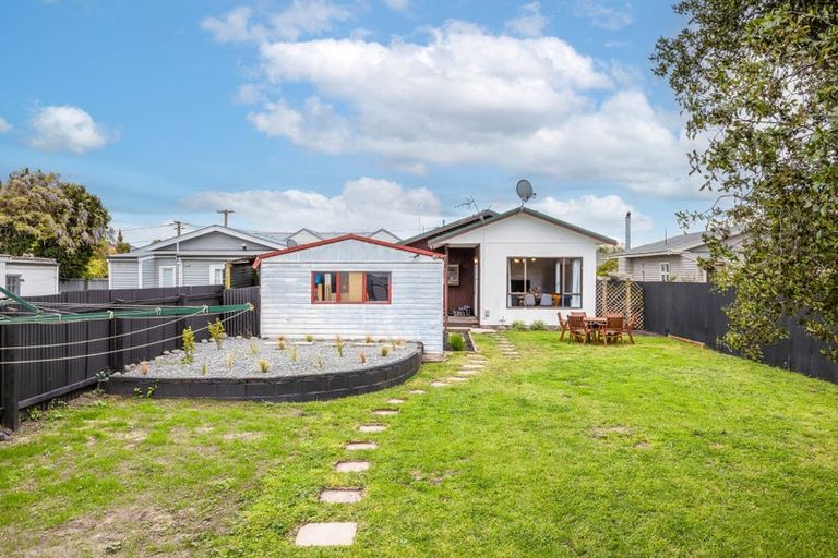 Photo of property in 106 Mackworth Street, Woolston, Christchurch, 8062