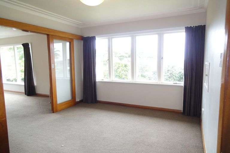 Photo of property in 235 Te Atatu Road, Te Atatu South, Auckland, 0610