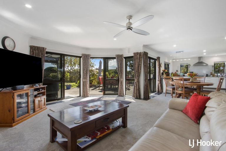 Photo of property in 3 Athenree Heights, Athenree, Katikati, 3177