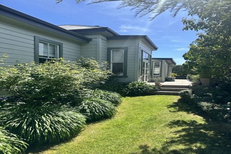 Photo of property in 44 Te Mata Road, Havelock North, 4130