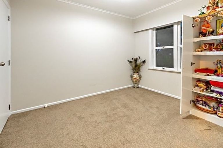 Photo of property in 142 Russell Road, Manurewa, Auckland, 2102