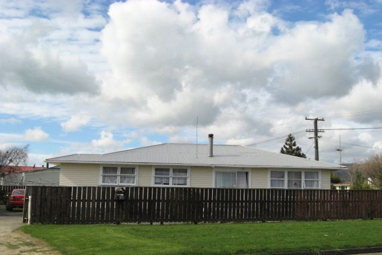 Photo of property in 35 Stout Street, Shannon, 4821