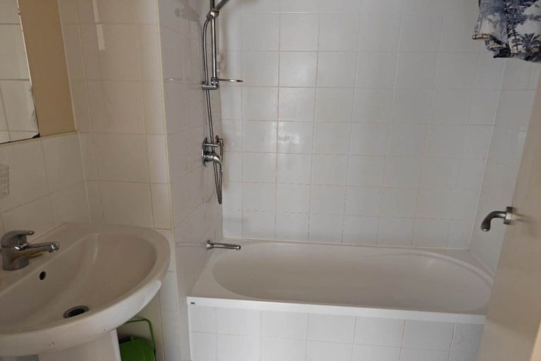 Photo of property in The Rennaissance, 5j/18 Ronwood Avenue, Manukau, Auckland, 2104