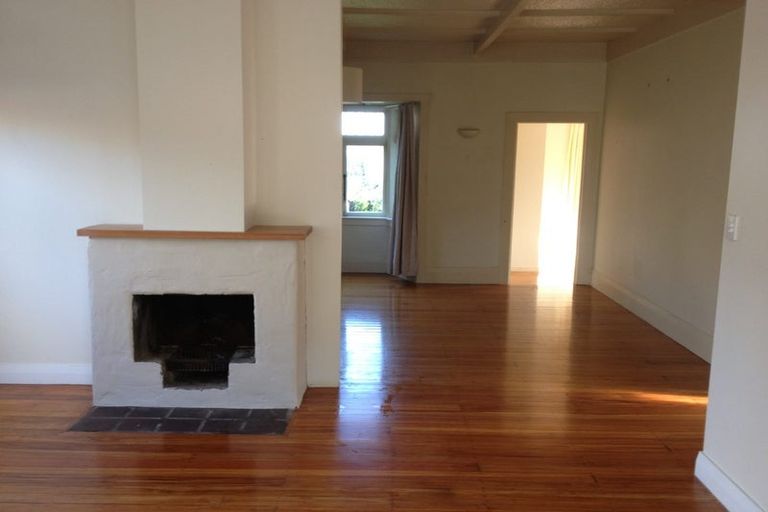 Photo of property in 1 Woodward Road, Mount Albert, Auckland, 1025