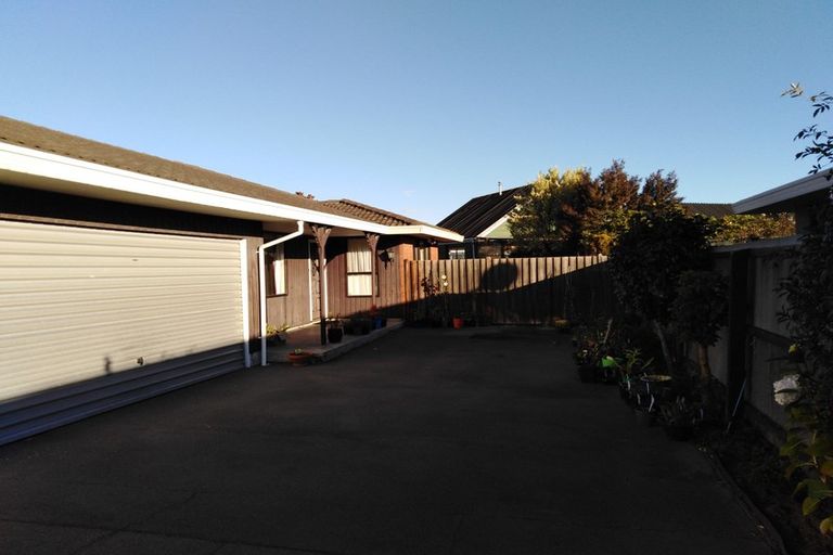 Photo of property in 2/155 Northcote Road, Northcote, Christchurch, 8052