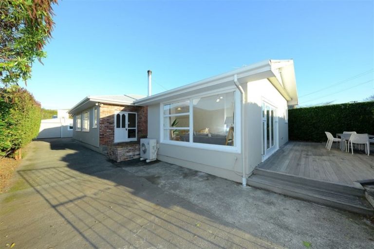 Photo of property in 36 Koromiko Street, Saint Martins, Christchurch, 8022