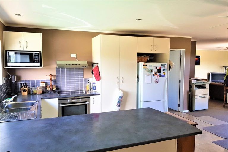 Photo of property in 1246 Babylon Coast Road, Omamari, Dargaville, 0373