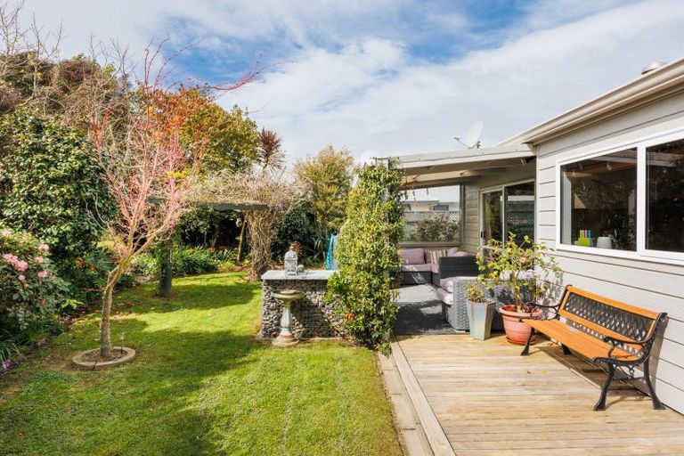 Photo of property in 27 Norfolk Crescent, Feilding, 4702