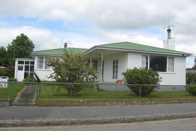 Photo of property in 47 Tararua Street, Pahiatua, 4910