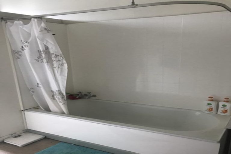 Photo of property in 2/1053 Colombo Street, St Albans, Christchurch, 8014