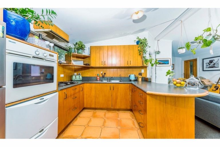 Photo of property in 13 Mceldowney Road, Titirangi, Auckland, 0604