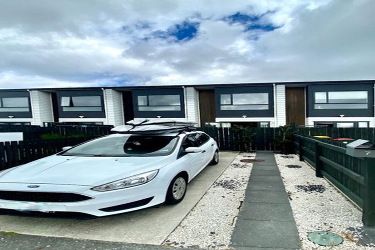 Photo of property in 7 Beardmore Lane, Papakura, 2110