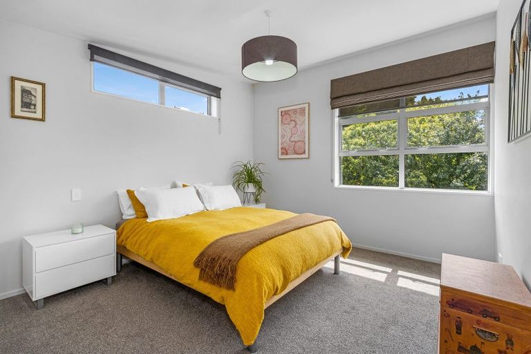 Photo of property in 21a Guildford Street, Burnside, Christchurch, 8053