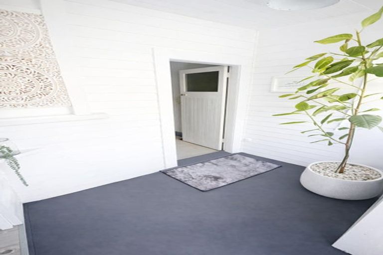 Photo of property in 13 Chester Street, Waverley, 4510