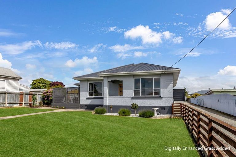 Photo of property in 52 Kitchener Street, Gore, 9710