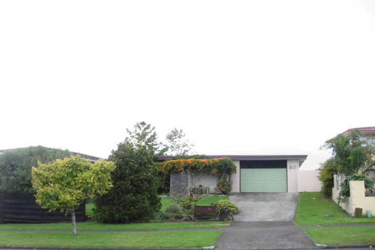 Photo of property in 80 Gossamer Drive, Pakuranga Heights, Auckland, 2010