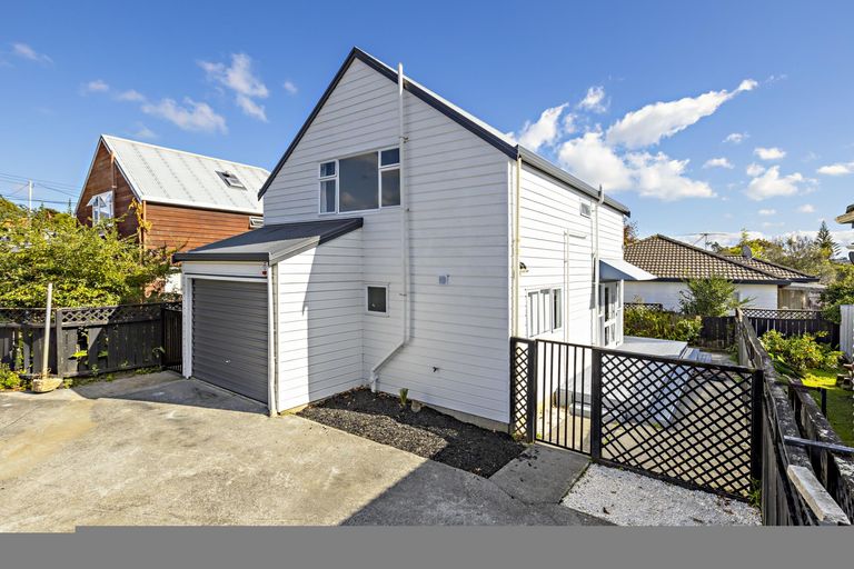Photo of property in 2/47 Pah Road, Papatoetoe, Auckland, 2025