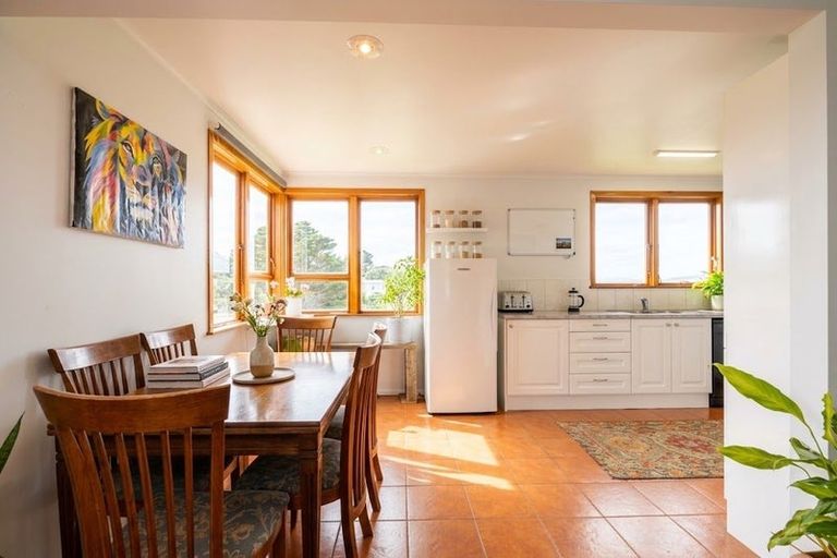 Photo of property in 20 Arene Grove, Titahi Bay, Porirua, 5022