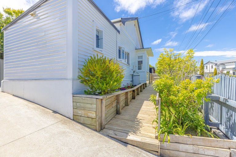 Photo of property in 2c Saint Leonard Street, Saint Johns Hill, Whanganui, 4501