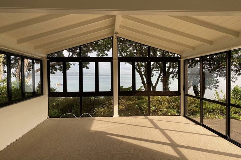 Photo of property in 1993 Whangarei Heads Road, Whangarei Heads, Whangarei, 0174