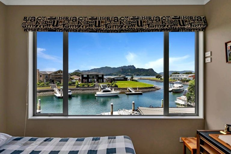 Photo of property in 5 Lanyard Place, One Tree Point, 0118