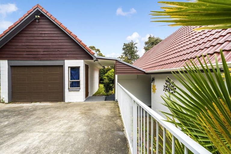 Photo of property in 40 Tudor Road, Henderson, Auckland, 0610