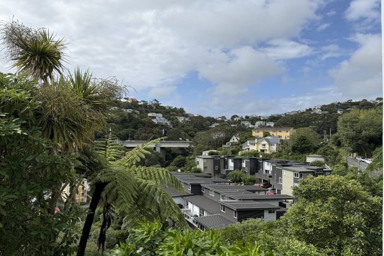 Photo of property in 20 Northland Road, Northland, Wellington, 6012