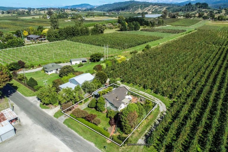 Photo of property in 320 Chamberlain Street, Lower Moutere, Upper Moutere, 7175