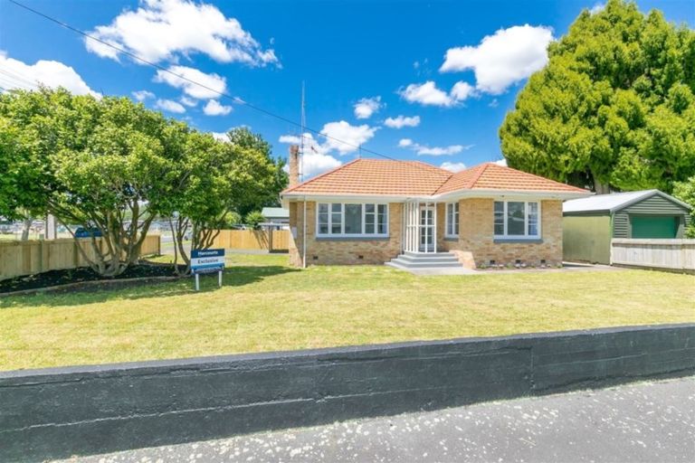 Photo of property in 2 Old Farm Road, Hamilton East, Hamilton, 3216