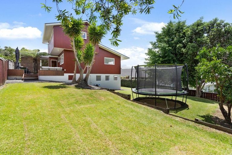 Photo of property in 31 Mcdowell Crescent, Hillcrest, Auckland, 0627