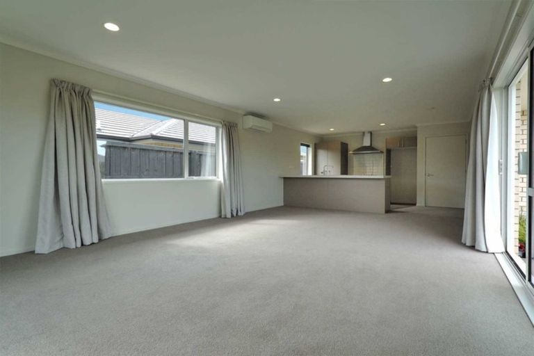Photo of property in 1 Burford Way, Rolleston, 7615