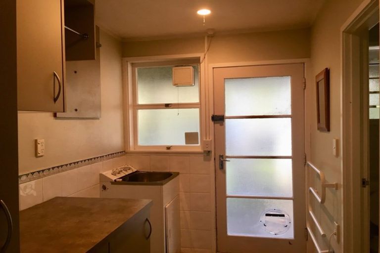 Photo of property in 62 Braemar Road, Castor Bay, Auckland, 0620