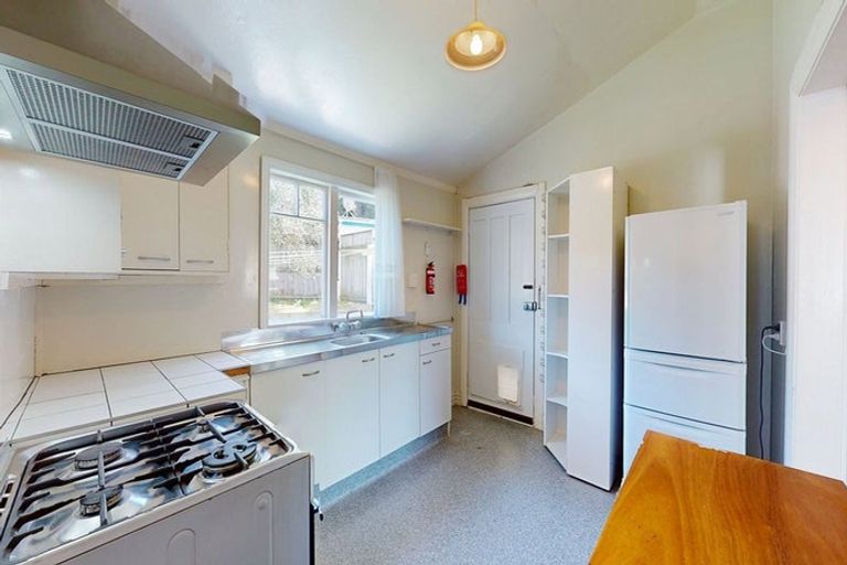 Photo of property in 3-5 Knoll Street, Island Bay, Wellington, 6023