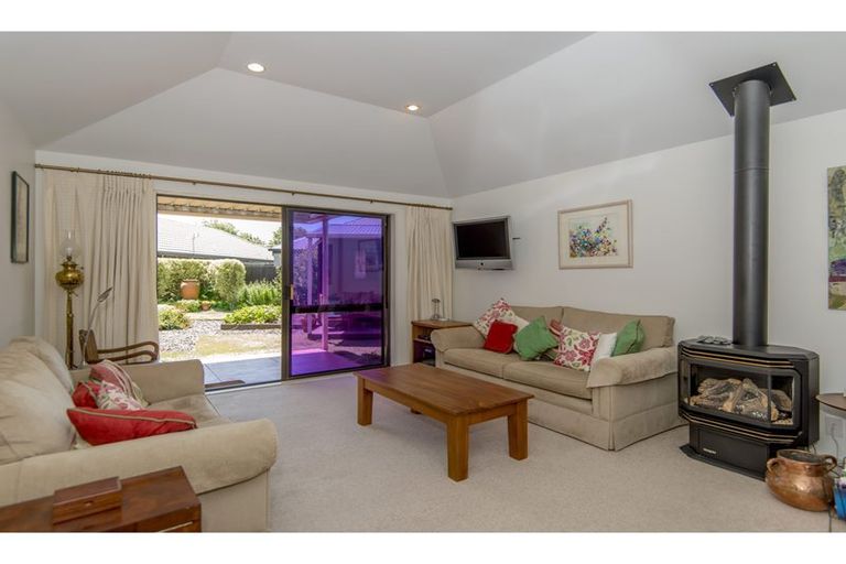 Photo of property in 5 Ilam Park Place, Ilam, Christchurch, 8041