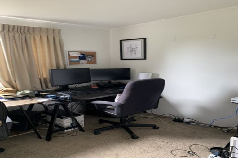 Photo of property in 2/15 Fairfax Avenue, Northcote, Auckland, 0627