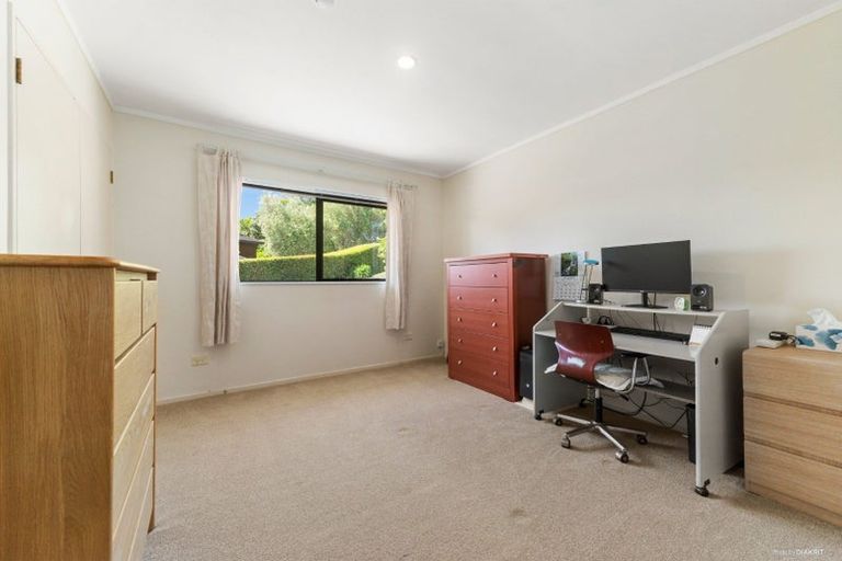 Photo of property in 2/39 Browns Bay Road, Browns Bay, Auckland, 0630