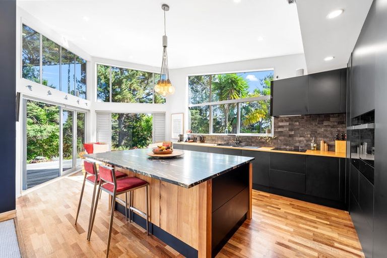 Photo of property in 84a Scott Road, Stanmore Bay, Whangaparaoa, 0932