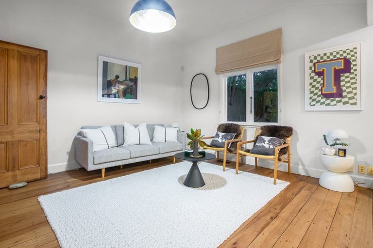 Photo of property in 28 Mortimer Terrace, Aro Valley, Wellington, 6021