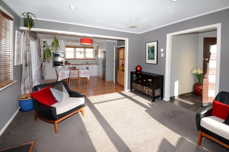 Photo of property in 10 Charters Street, Glenross, Dunedin, 9011