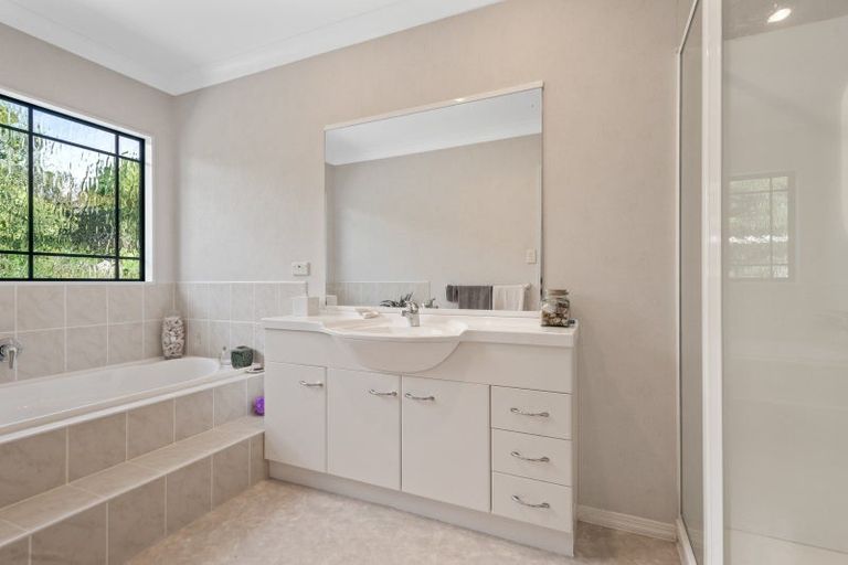 Photo of property in 95 Waikite Road, Welcome Bay, Tauranga, 3175