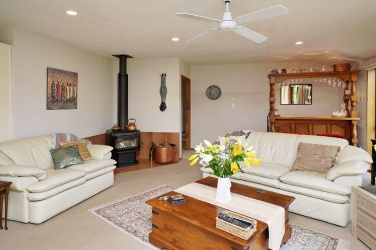 Photo of property in 272 Kingsbury Avenue, Rangiora, 7400