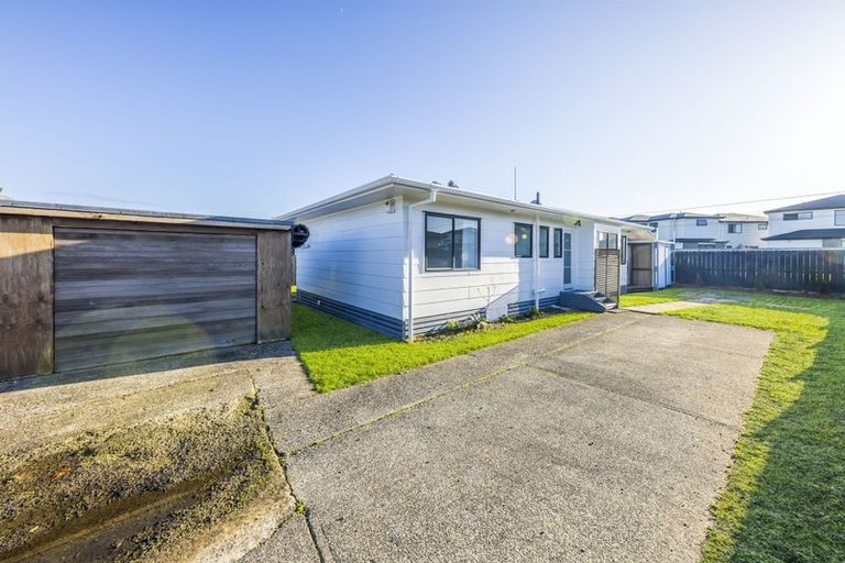 Photo of property in 2/30 Gloucester Road, Manurewa, Auckland, 2102